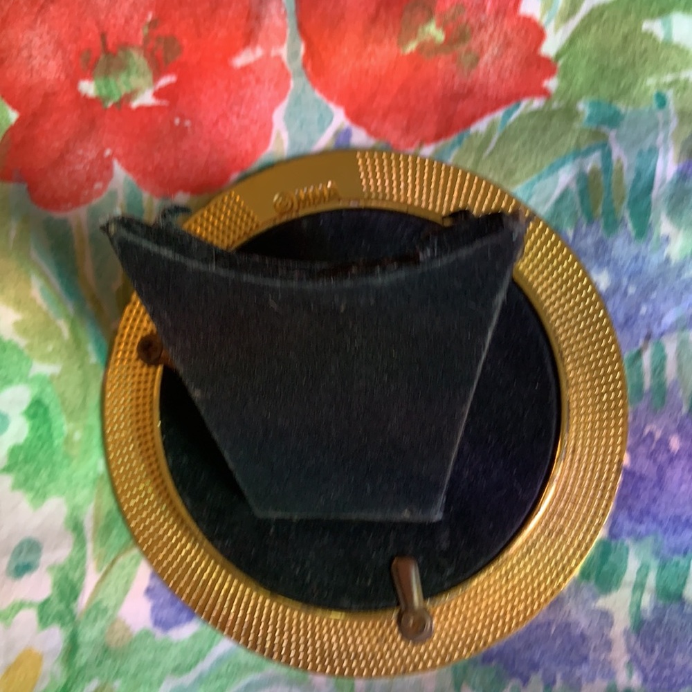 Circular Frame AS IS - Picture 7 of 8